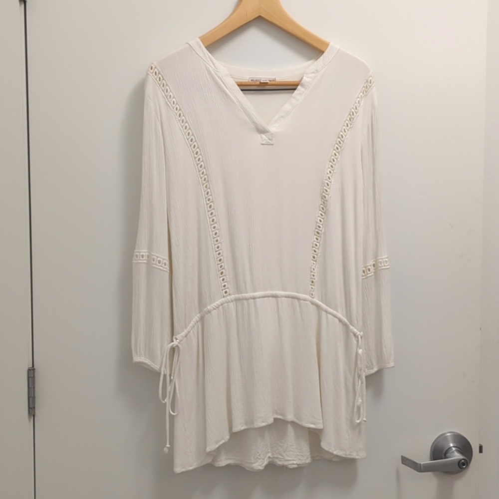 Melrose & Market NWOT Eyelet Dress
